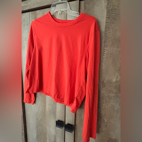 Lululemon Long Sleeve Top EUC - Picture 1 of 3
